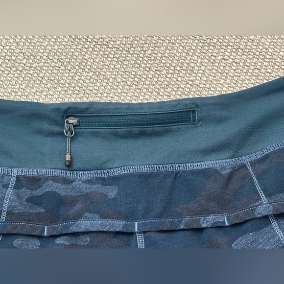 Lululemon Speed Shorts - Picture 5 of 7